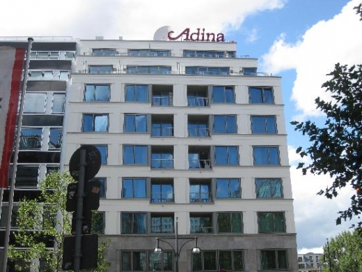 adina-apartment-hotel-berlin-hackescher-markt-1-520_390.jpg