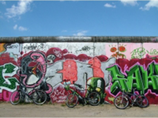 berlin-bike-tour-berlin-wall-and-cold-war-in-berlin-120375.jpg