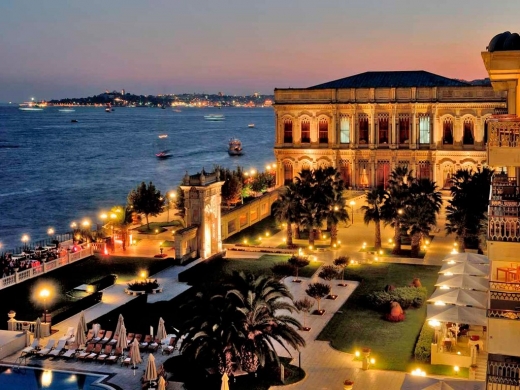 ciragan-palace-kempinski-istanbul-hotel-1-520_390.jpg