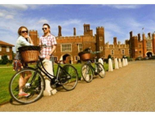 hampton-court-palace-bike-tour-from-london-in-london-106337.jpg