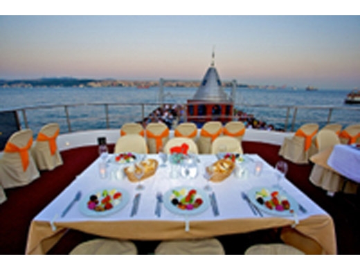 istanbul-bosphorus-cruise-with-dinner-and-belly-dancing-show-in-istanbul-124223.jpg