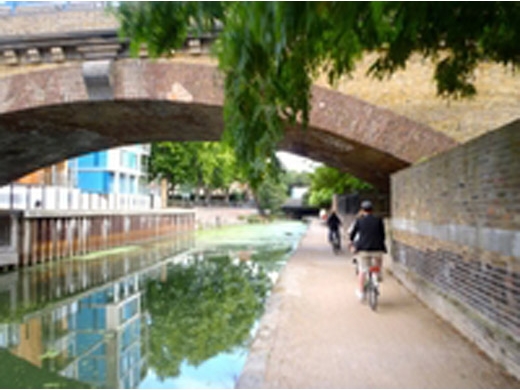 ultimate-sunday-in-london-river-thames-bike-tour-camden-market-in-london-126688.jpg